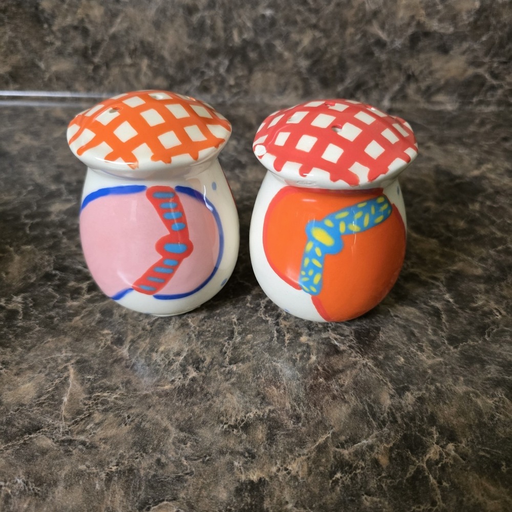 Flip Flop Beachy Salt And Pepper Shakers‎ Ceramic